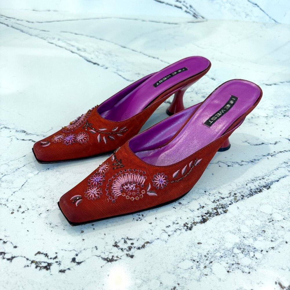 Vintage Nine West Fabrice Mules Orange fabric with embroidery Size 10
